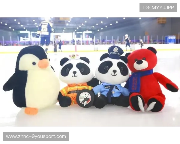 冰球比赛吉祥物乱入抢镜 冰球比赛吉祥物乱入抢镜