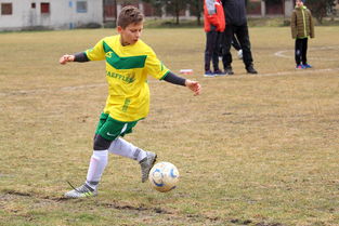 九游体育下载-中国足球俱乐部完善青年球员成长通道，中国足球青训人才